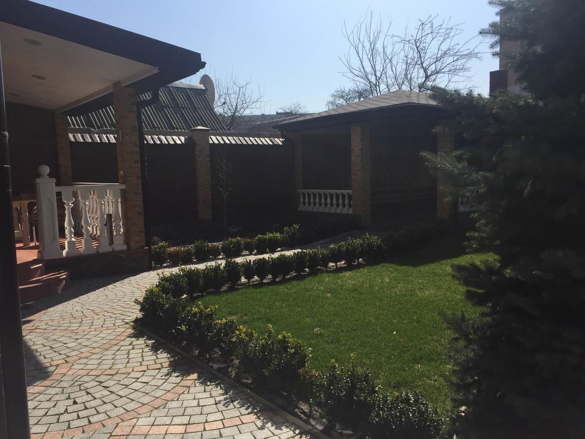 Dating Hotel Cherry Twins (Adults Only) Kiew Exterior foto